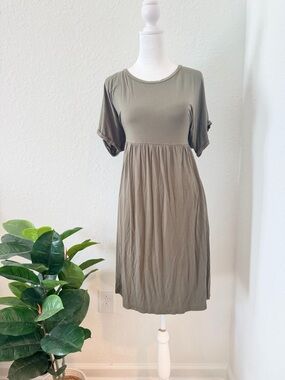 Suzanne Betro Olive Green Babydoll Dress XL Short Sleeve Pockets